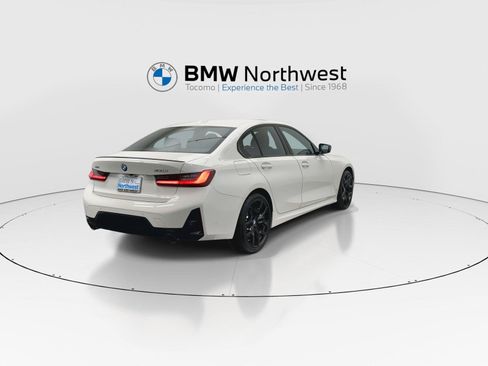 Used 2026 BMW 330i xDrive Sedan w/ M Sport Package AWD/4WD image 3