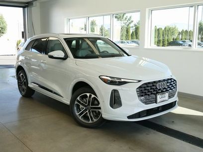New 2025 Audi Q5 Premium Plus
