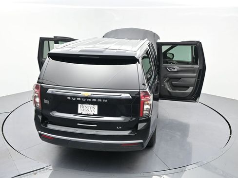 Used 2024 Chevrolet Suburban LT AWD/4WD image 27