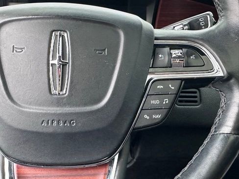 Used 2020 Lincoln Navigator L Reserve w/ Luxury Package image 15