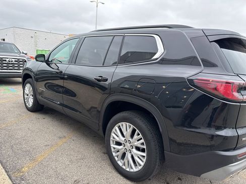 Used 2024 GMC Acadia Elevation w/ Luxury Package FWD image 4