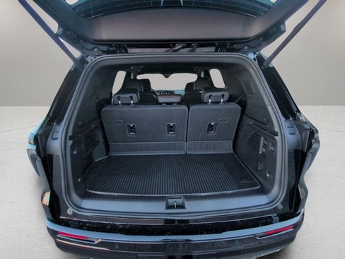 New 2026 Chevrolet Traverse RS image 15