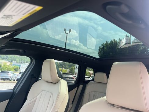 Used 2026 BMW X3 xDrive30 w/ M Sport Package image 30