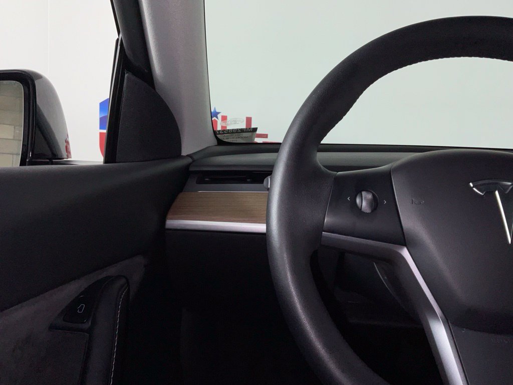 Used 2021 Tesla Model Y Long Range AWD/4WD image 22