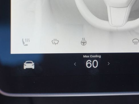 Used 2023 Tesla Model 3 Standard Range RWD image 33