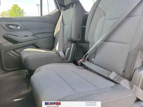 Used 2023 Chevrolet Traverse LT FWD image 11