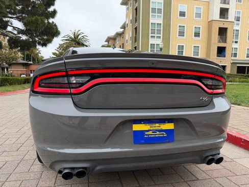 Used 2017 Dodge Charger R/T w/ Navigation & Travel Group RWD image 15