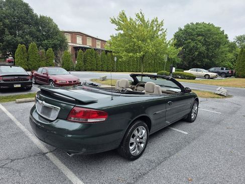 Used 2001 Chrysler Sebring LX FWD image 12
