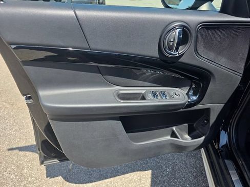 Used 2017 MINI Cooper Countryman FWD image 8