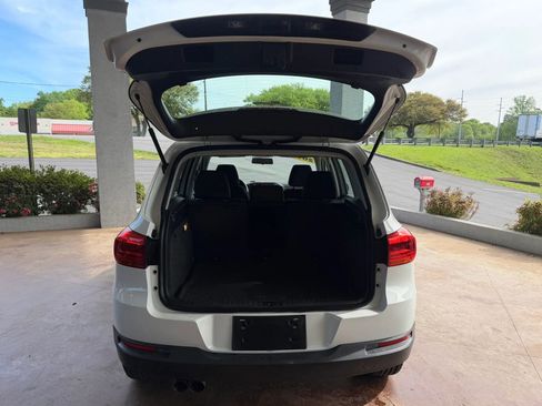 Used 2017 Volkswagen Tiguan Limited FWD image 20