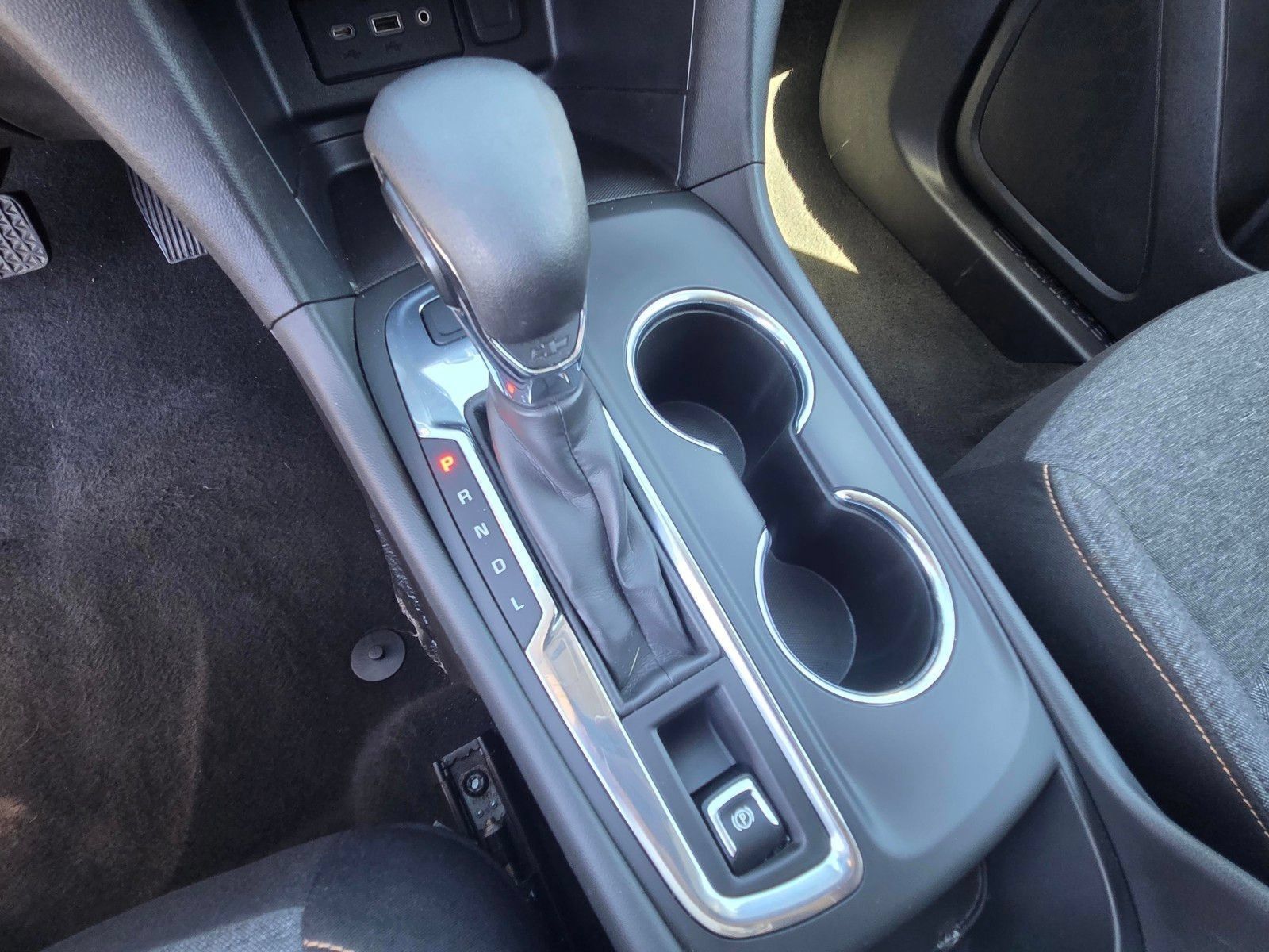 Used 2023 Chevrolet Equinox LT AWD/4WD image 14
