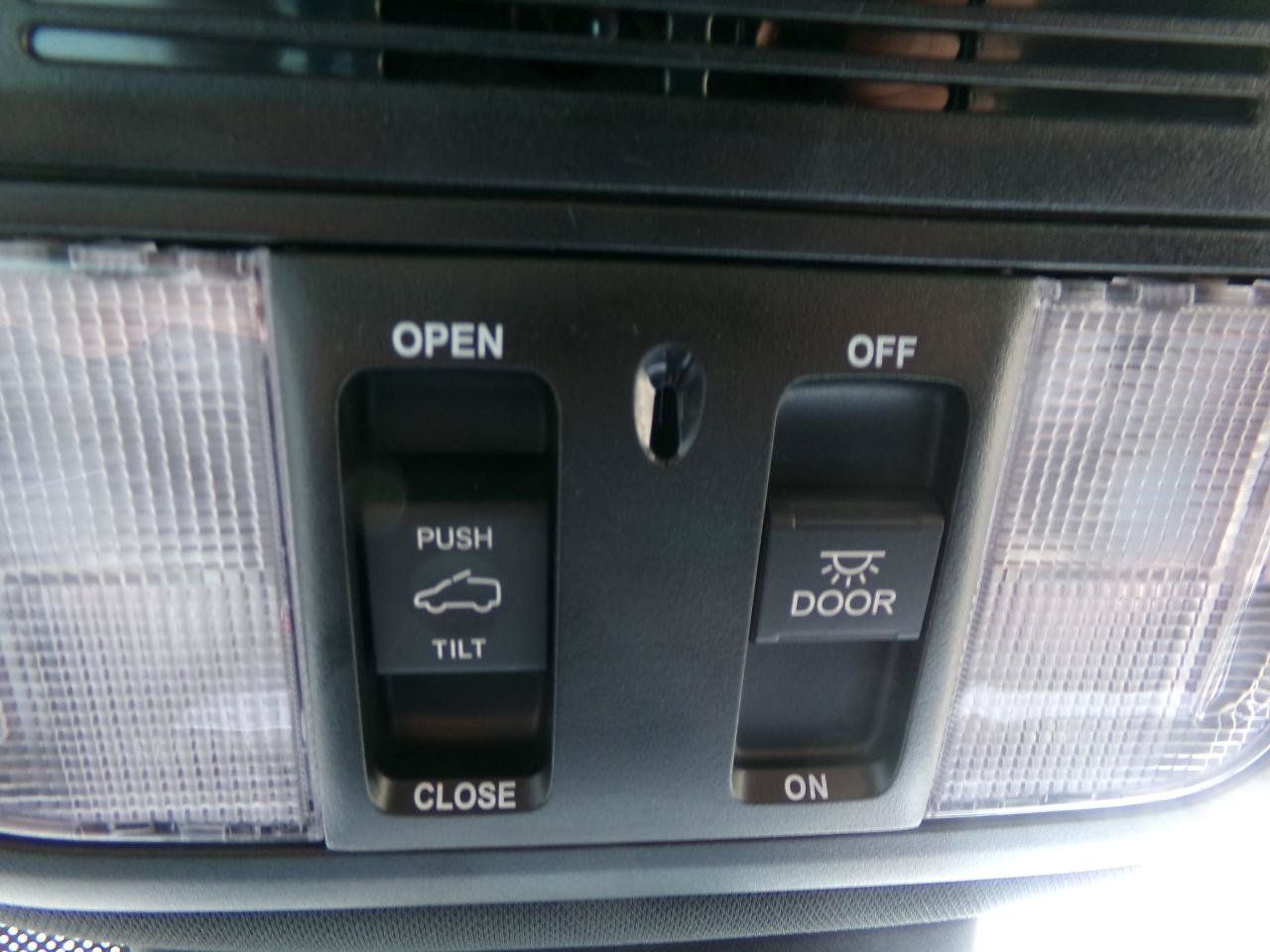 Used 2023 Honda Odyssey Sport image 28