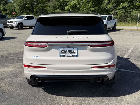 Used 2024 Lincoln Corsair AWD w/ Equipment Group 101A image 3