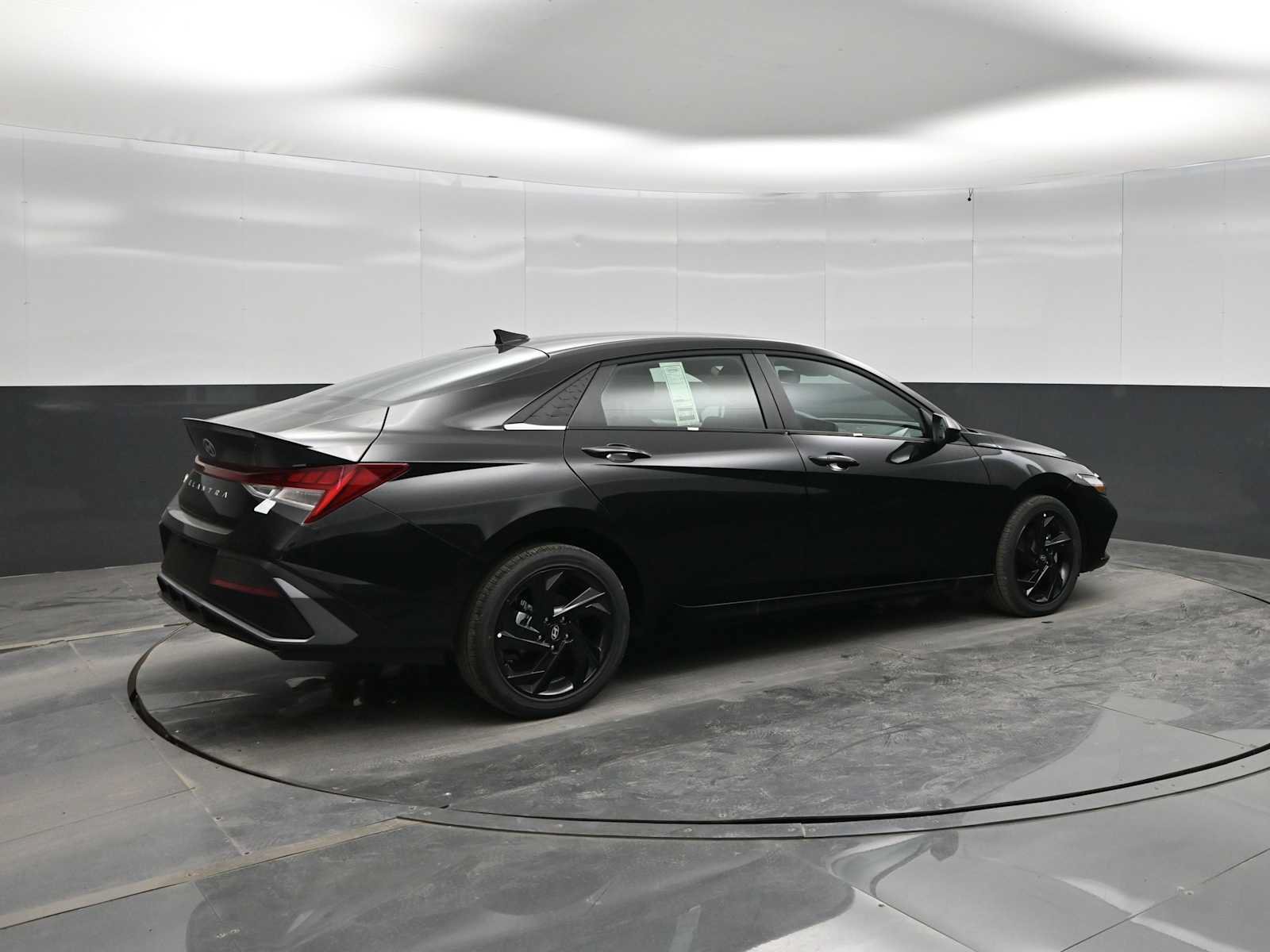 New 2026 Hyundai Elantra SEL Sport Premium FWD image 8