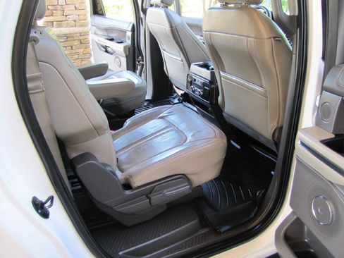 Used 2018 Ford Expedition Max Limited w/ Equipment Group 301A RWD image 23