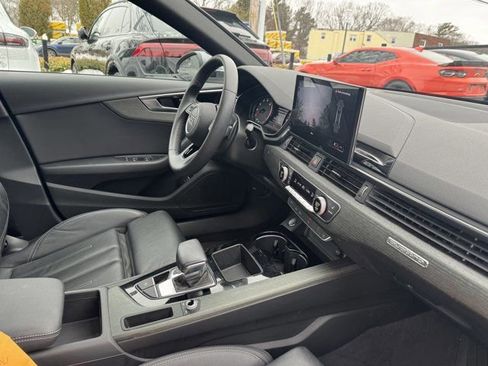 Used 2023 Audi A4 2.0T Premium w/ Convenience Package image 27