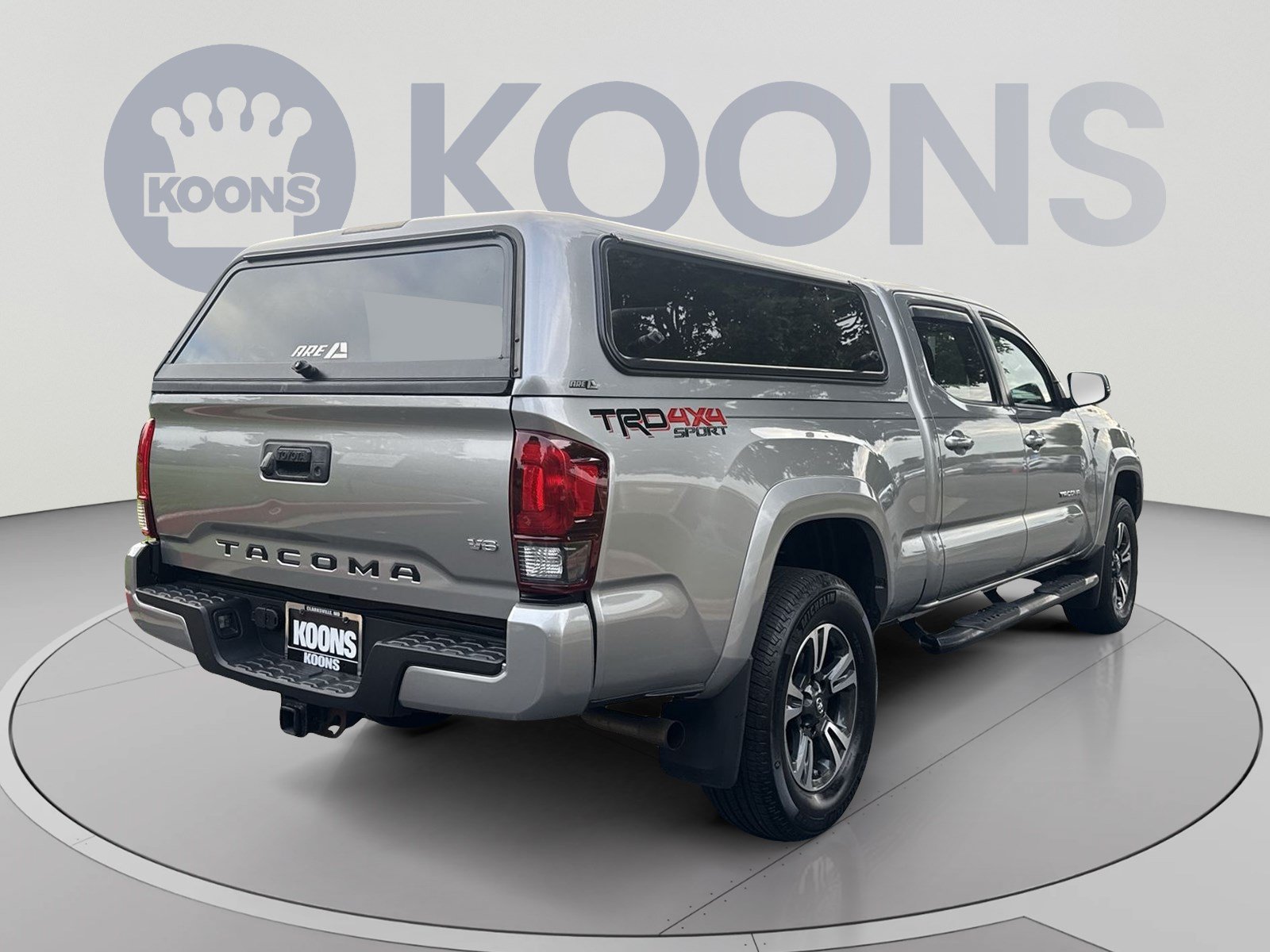Used 2019 Toyota Tacoma TRD Sport AWD/4WD image 7