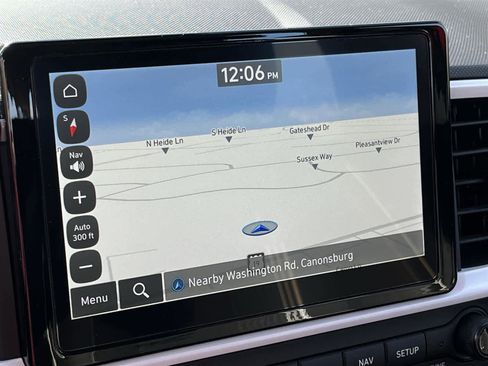 Used 2023 Hyundai Venue Limited image 19