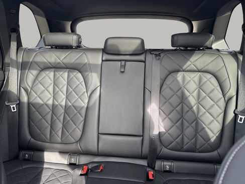 Used 2024 BMW X5 xDrive40i w/ Parking Assistance Package image 11