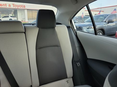Used 2025 Toyota Corolla LE FWD image 22