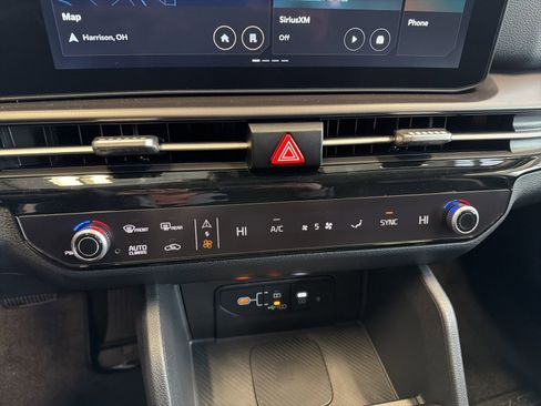 New 2026 Kia Sportage SX image 27