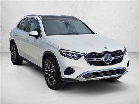Certified 2026 Mercedes-Benz GLC 300 image 3