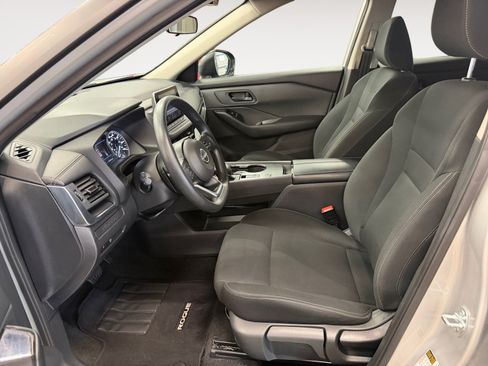 Used 2024 Nissan Rogue S FWD image 22
