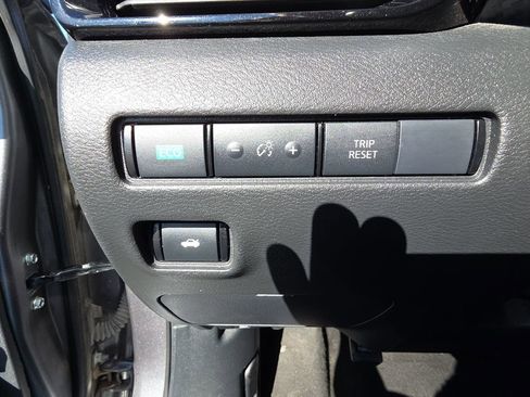 Used 2024 Nissan Sentra SV image 20