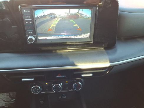 Used 2025 Nissan Kicks S AWD/4WD image 15