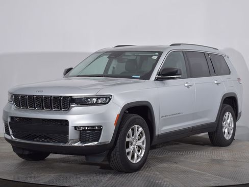 Used 2023 Jeep Grand Cherokee L Limited AWD/4WD image 1