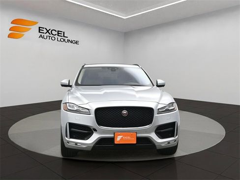 Used 2020 Jaguar F-PACE R-Sport image 8