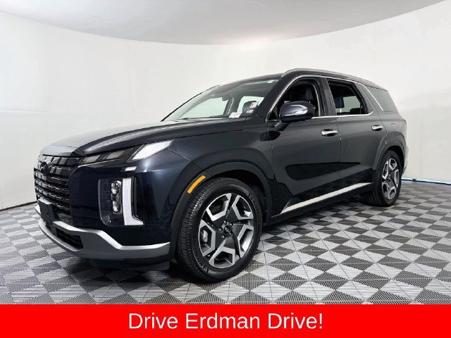 Used 2023 Hyundai Palisade Limited AWD/4WD image 3