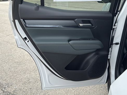 New 2026 GMC Terrain AT4 w/ Convenience Package III AWD/4WD image 13