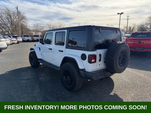 Used 2020 Jeep Wrangler Unlimited Sahara image 4