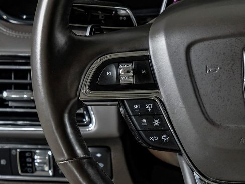 Used 2022 Lincoln Navigator Black Label image 17