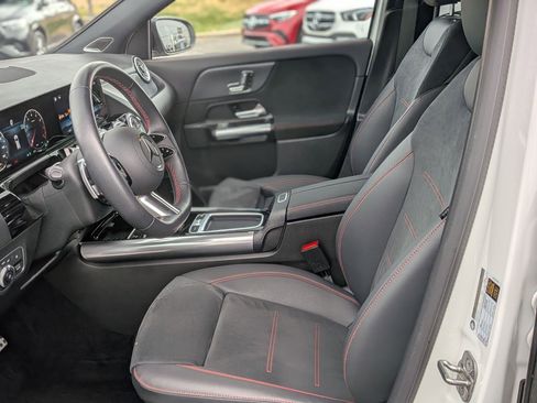 Certified 2025 Mercedes-Benz GLA 250 4MATIC image 14