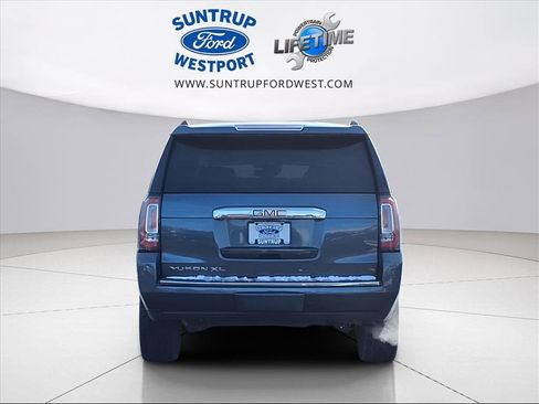 Used 2020 GMC Yukon XL Denali w/ Open Road Package image 30