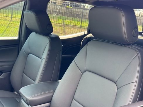 New 2026 GMC Canyon Elevation w/ Convenience Package image 15