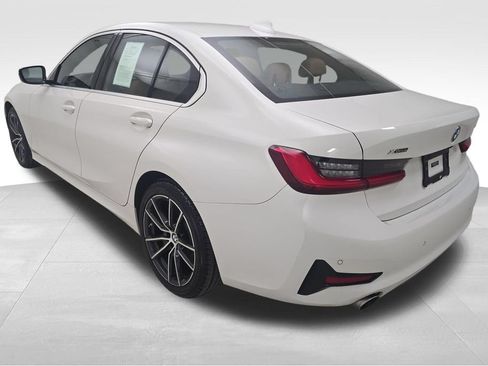 Used 2019 BMW 330i xDrive Sedan w/ Convenience Package AWD/4WD image 8