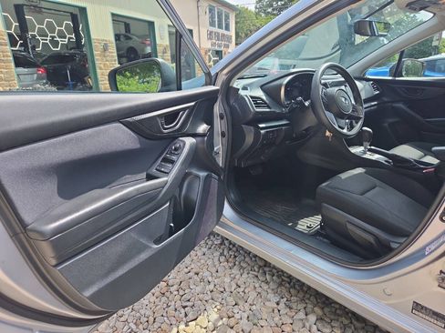 Used 2019 Subaru Impreza 2.0i Premium AWD/4WD image 16