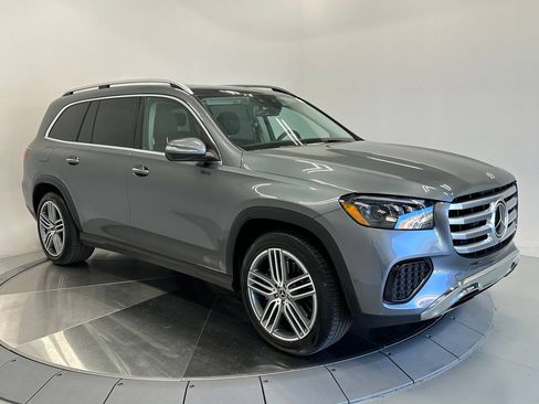 Certified 2024 Mercedes-Benz GLS 450 4MATIC image 2