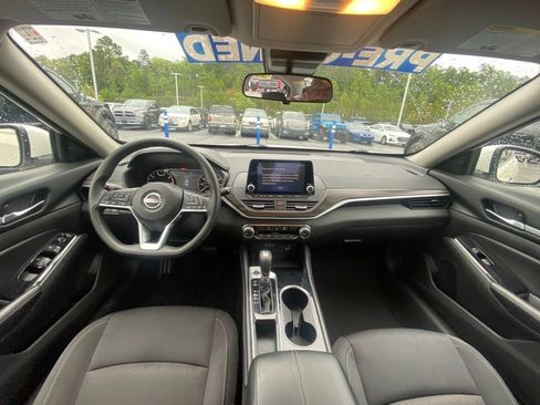 Used 2023 Nissan Altima 2.5 SV FWD image 25