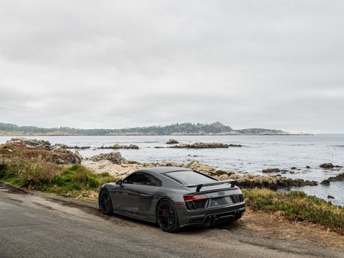 Used 2017 Audi R8 V10 AWD/4WD image 8