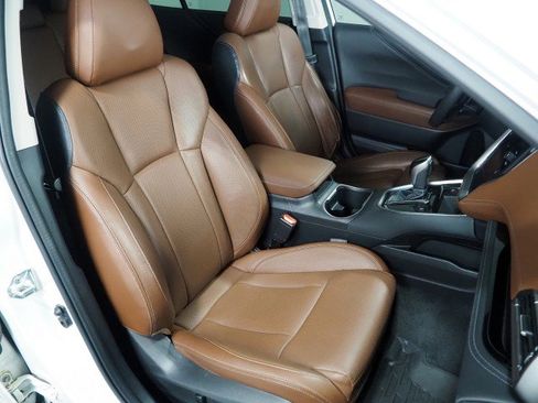Used 2022 Subaru Outback Touring XT w/ Popular Package #2 AWD/4WD image 2