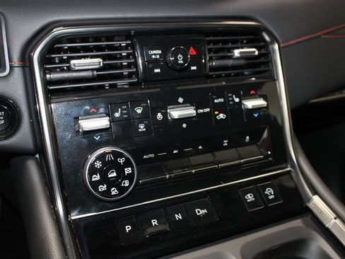 Used 2025 Nissan Armada PRO-4X AWD/4WD image 51