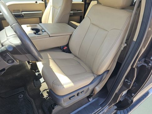 Used 2016 Ford F350 Lariat w/ Camper Package AWD/4WD image 6