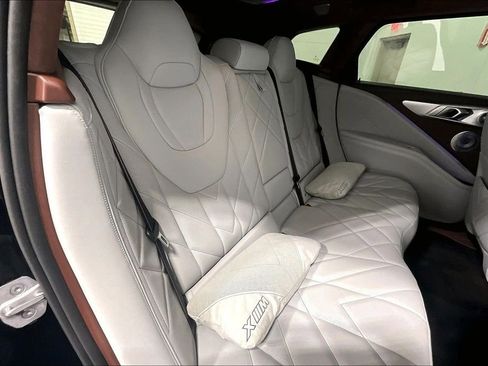 Used 2024 BMW XM AWD/4WD image 29