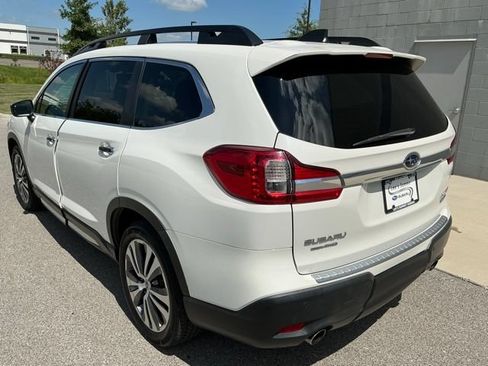 Used 2019 Subaru Ascent Touring w/ Popular Package #3 AWD/4WD image 2
