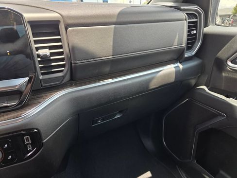 Used 2025 Chevrolet Silverado 1500 LT RWD image 26