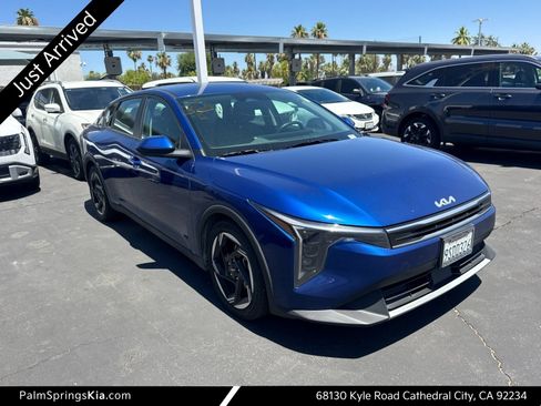 Used 2025 Kia K4 EX FWD image 1